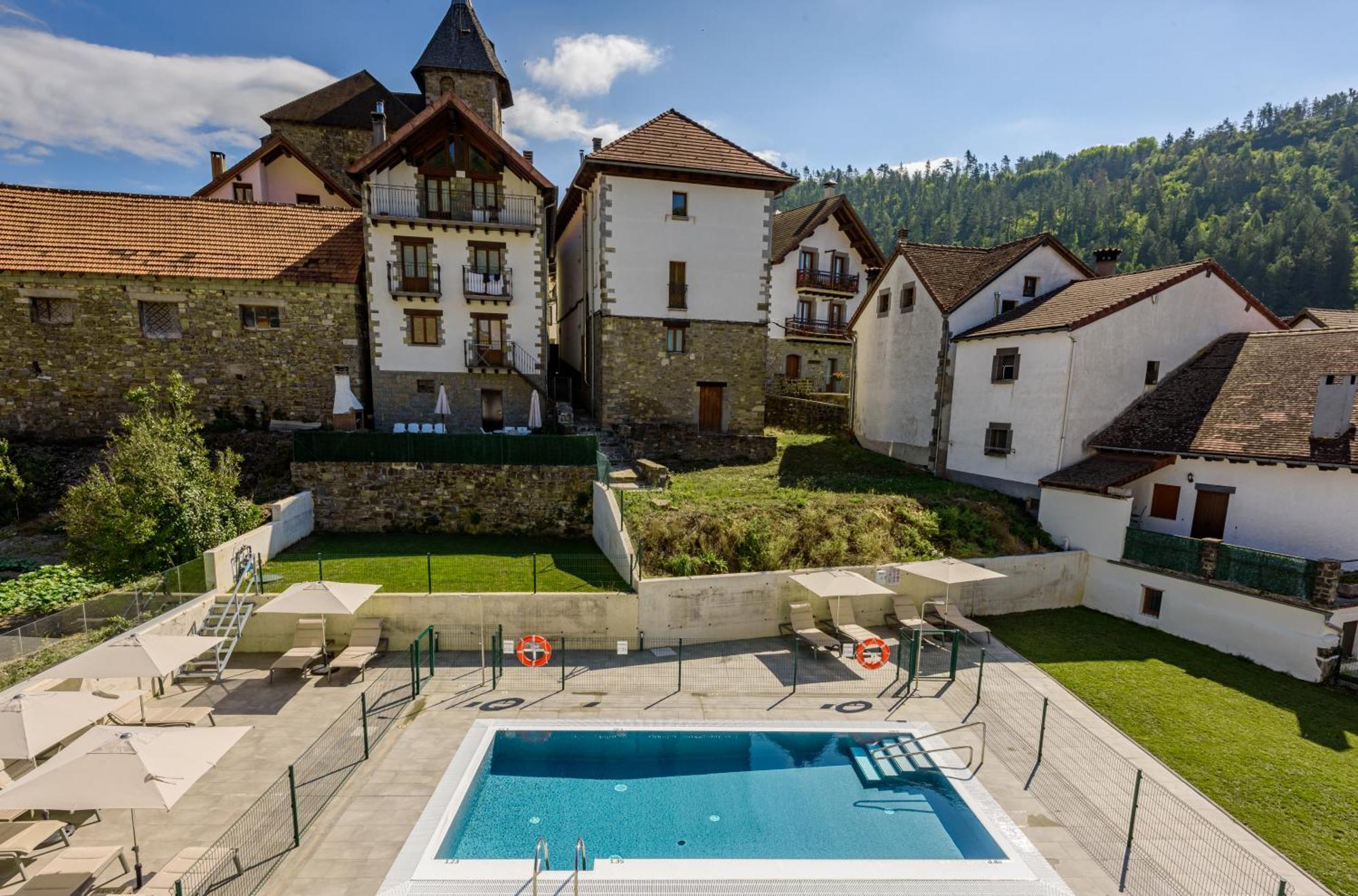 Hotel Silken Puerta De Irati Ochagavía Zewnętrze zdjęcie